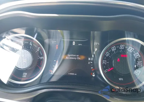 2018 Dodge Challenger Sxt z USA, uszkodzony, nr VIN 2C3CDZAG1JH328188